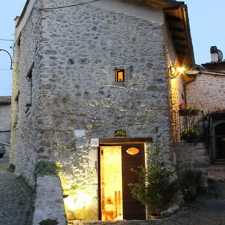 Bed & Breakfast Le Pagliare Del Gran Sasso