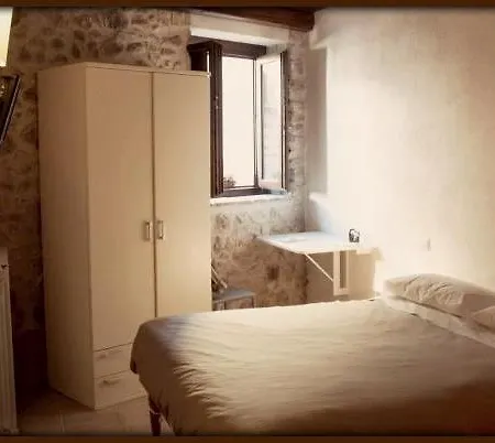 Bed & Breakfast Le Pagliare Del Gran Sasso
