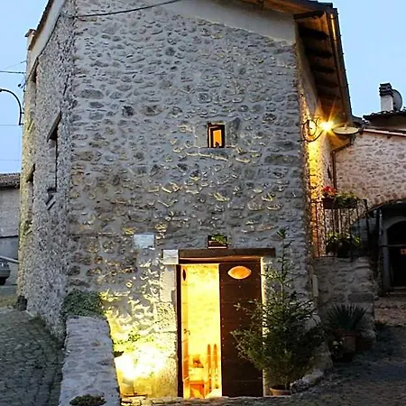 Le Pagliare Del Gran Sasso Bed & Breakfast Assergi